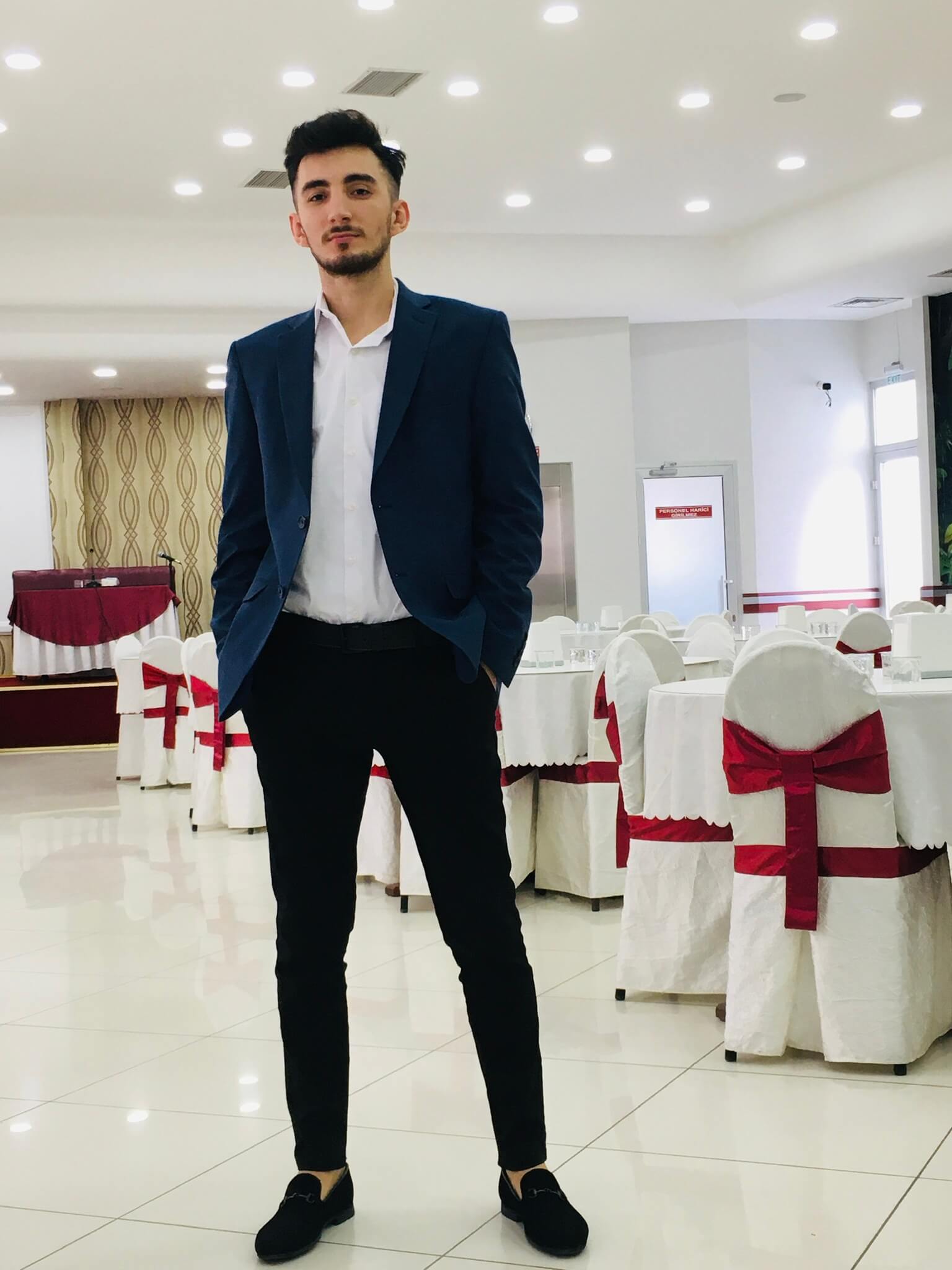 29DEE0C1-EC35-4209-B1BA-9073A18B6E6F