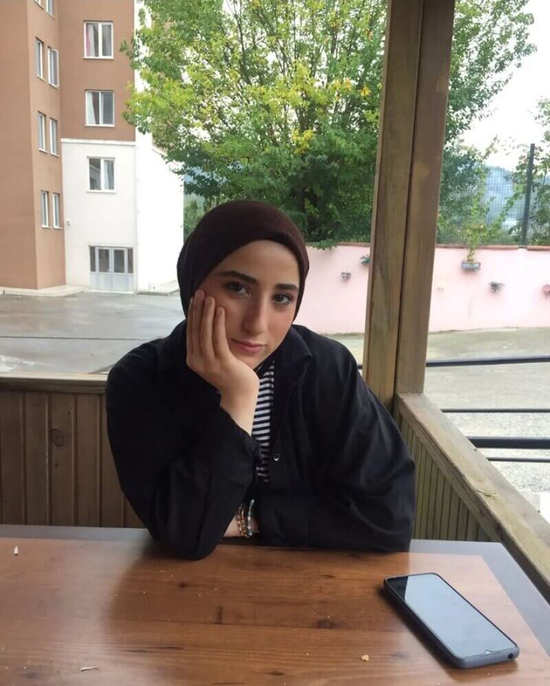 Screenshot_20221208_004204_com.instagram.android